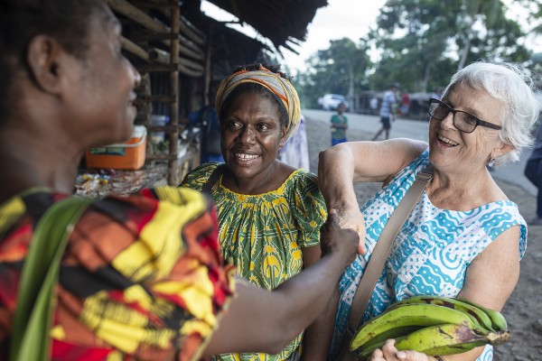 Australian volunteer Elizabeth with Jill Bosro, Manager of HELP Resources in Wewak. 